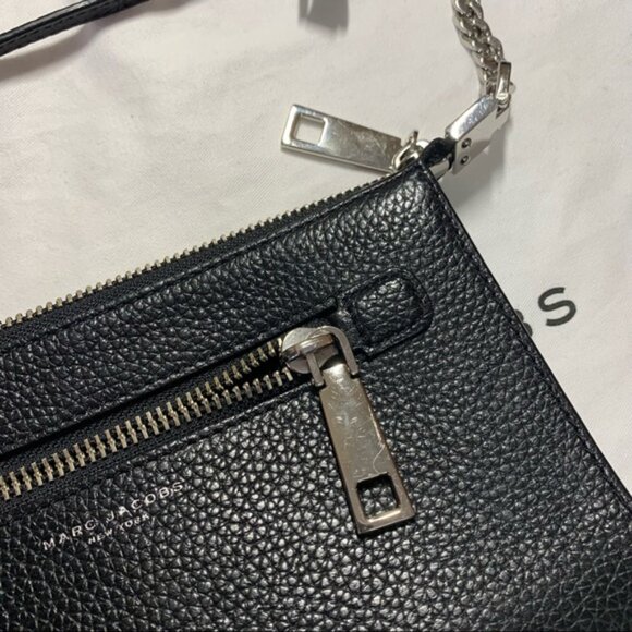 Marc Jacobs Leather Crossbody Bag - Picture 3 of 5